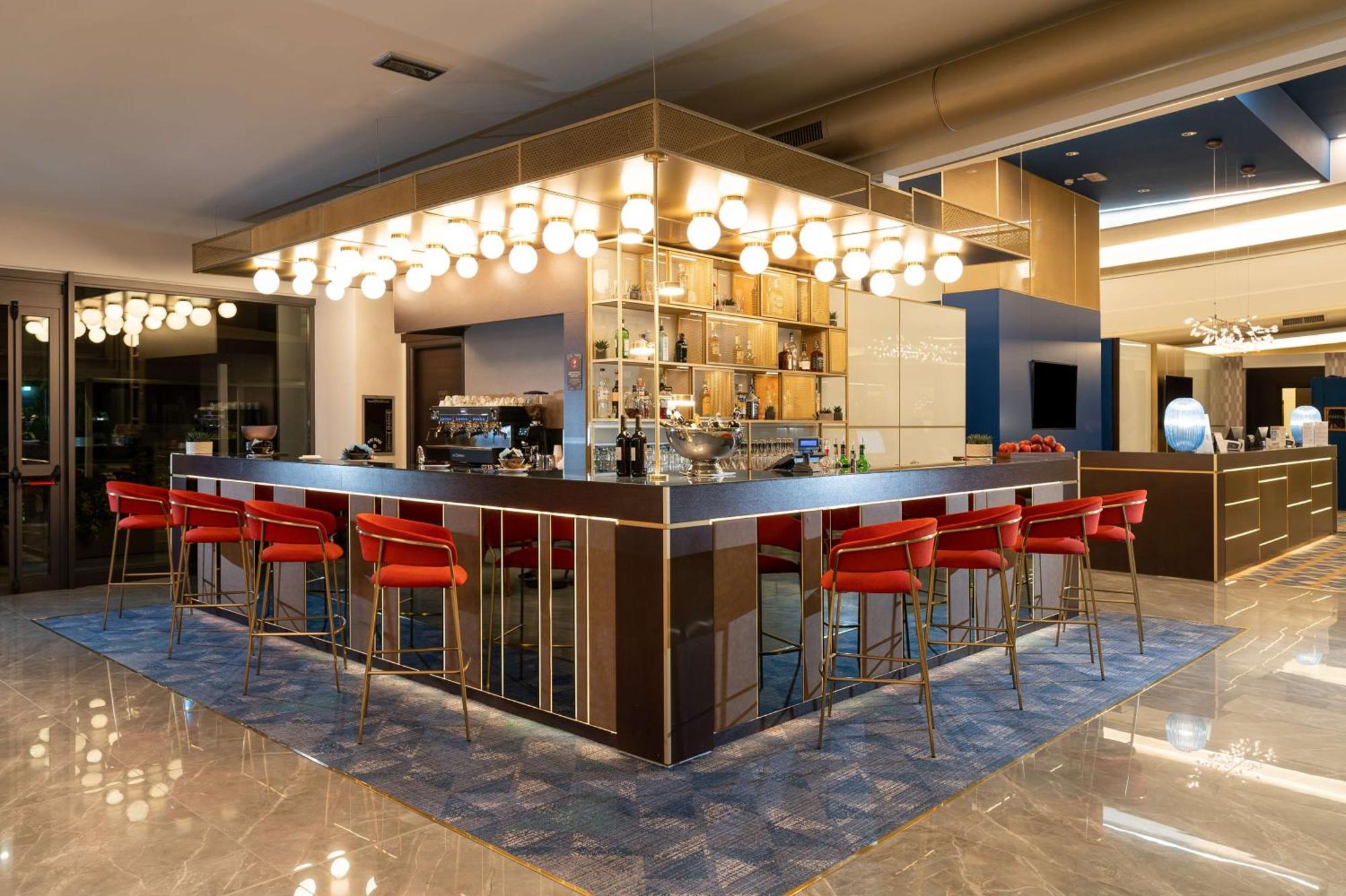 Doubletree By Hilton Milan Malpensa Solbiate Olona Hotel Eksteriør billede