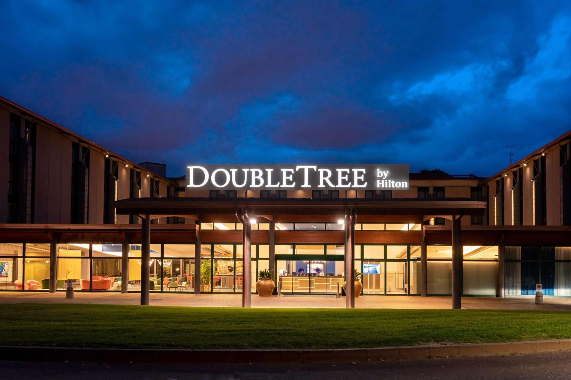 Doubletree By Hilton Milan Malpensa Solbiate Olona Hotel Eksteriør billede