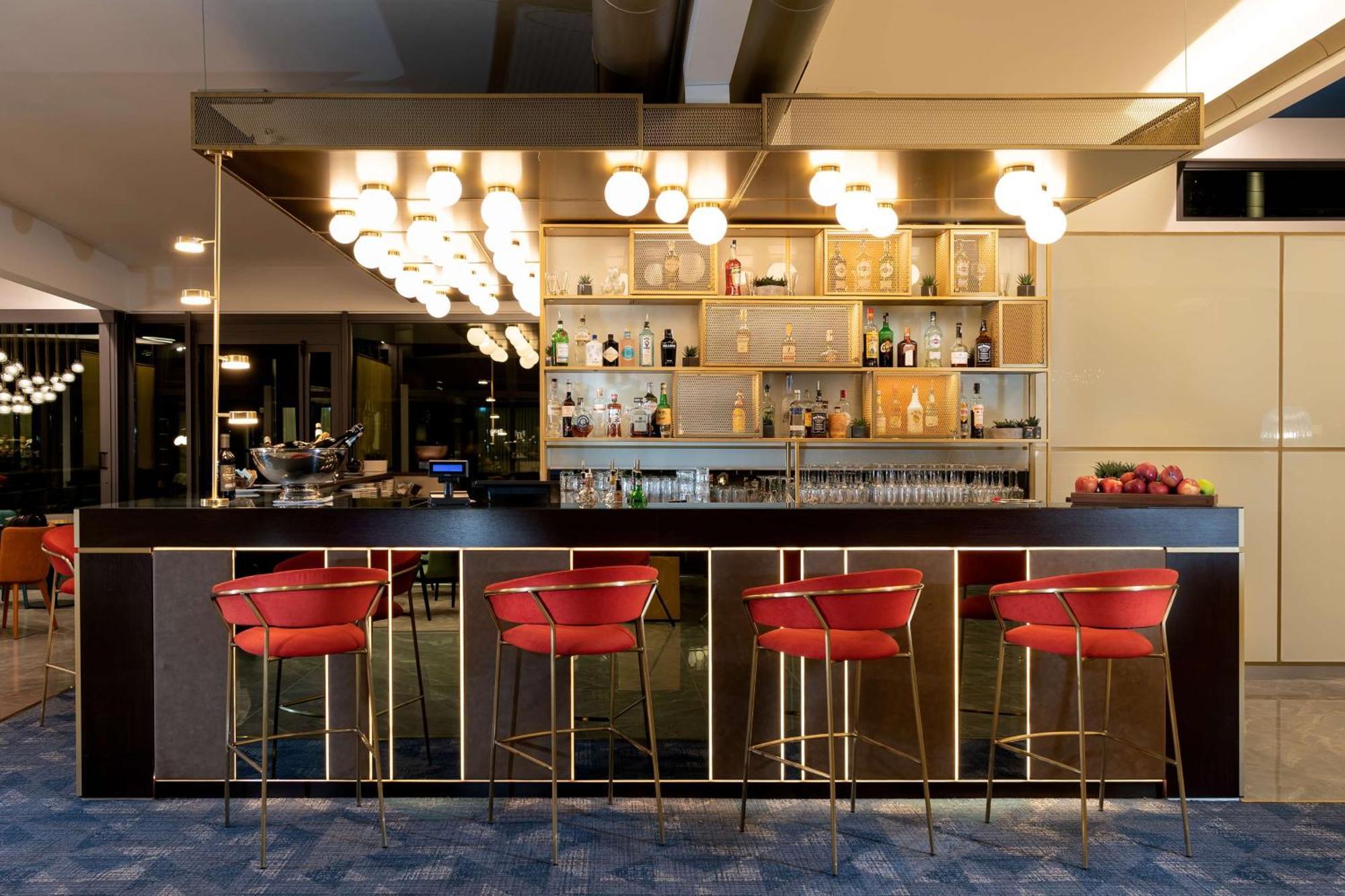 Doubletree By Hilton Milan Malpensa Solbiate Olona Hotel Eksteriør billede
