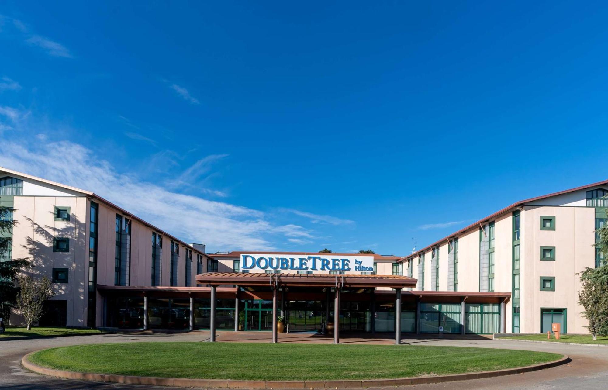 Doubletree By Hilton Milan Malpensa Solbiate Olona Hotel Eksteriør billede