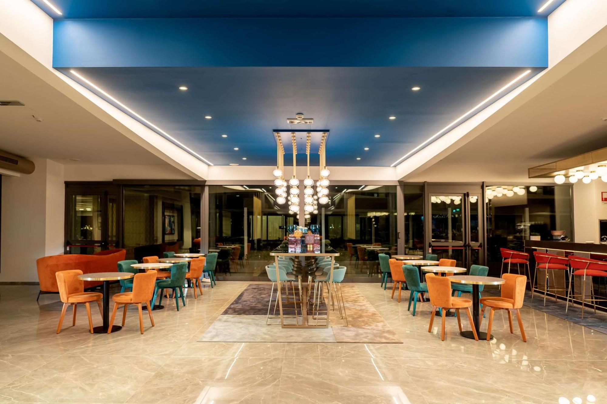 Doubletree By Hilton Milan Malpensa Solbiate Olona Hotel Eksteriør billede